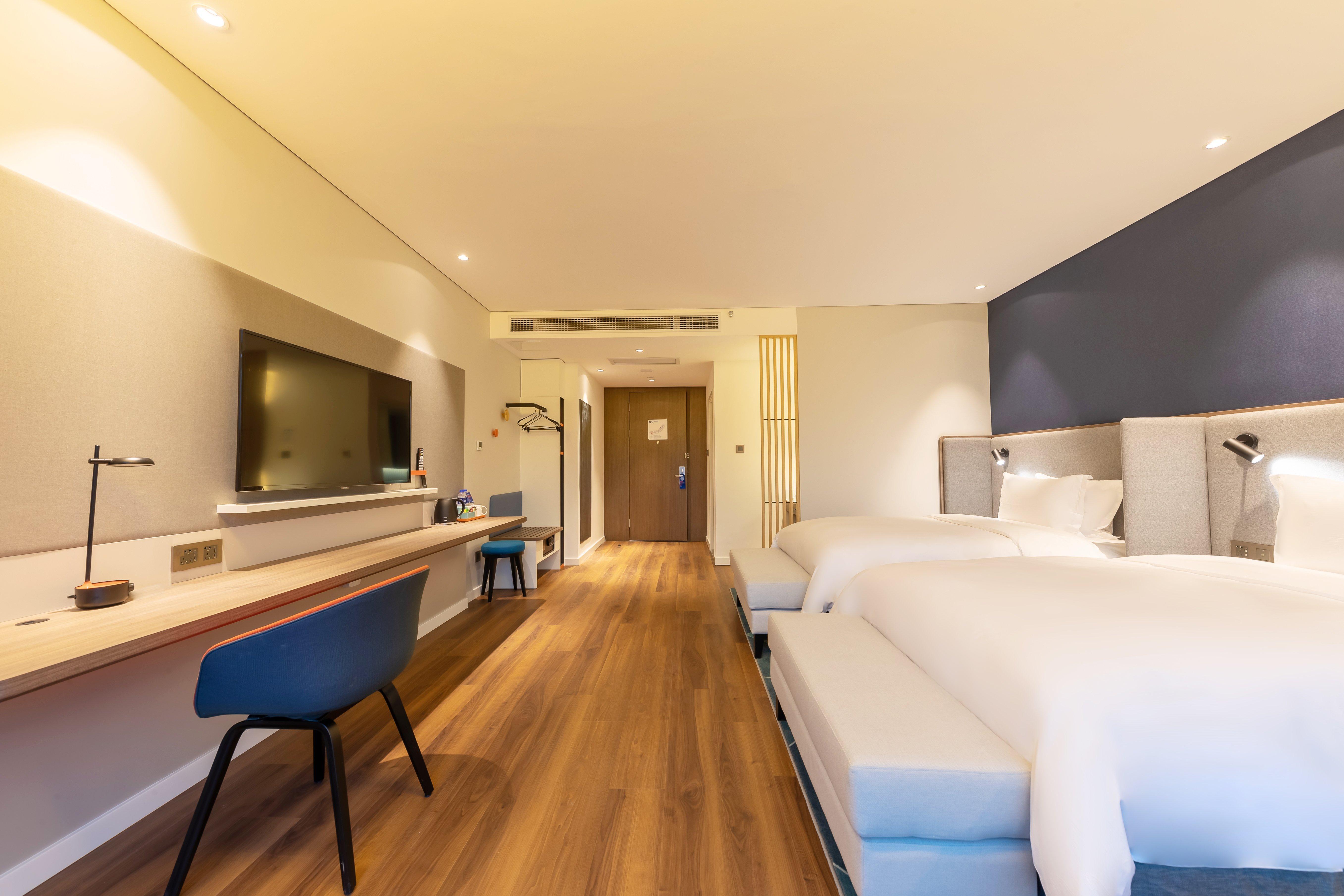 Holiday Inn Express Yichang Riverside By Ihg Zewnętrze zdjęcie
